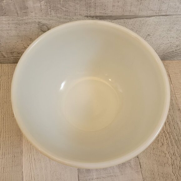 Vintage Pyrex 402 Mixing Bowl By Corning Beige With Blue Floral Design - Picture 6 of 6